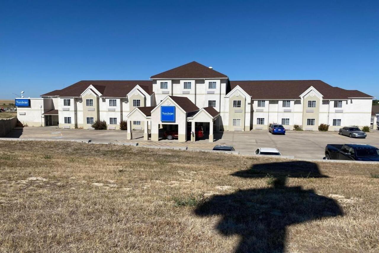 Travelodge By Wyndham Chadron Eksteriør bilde