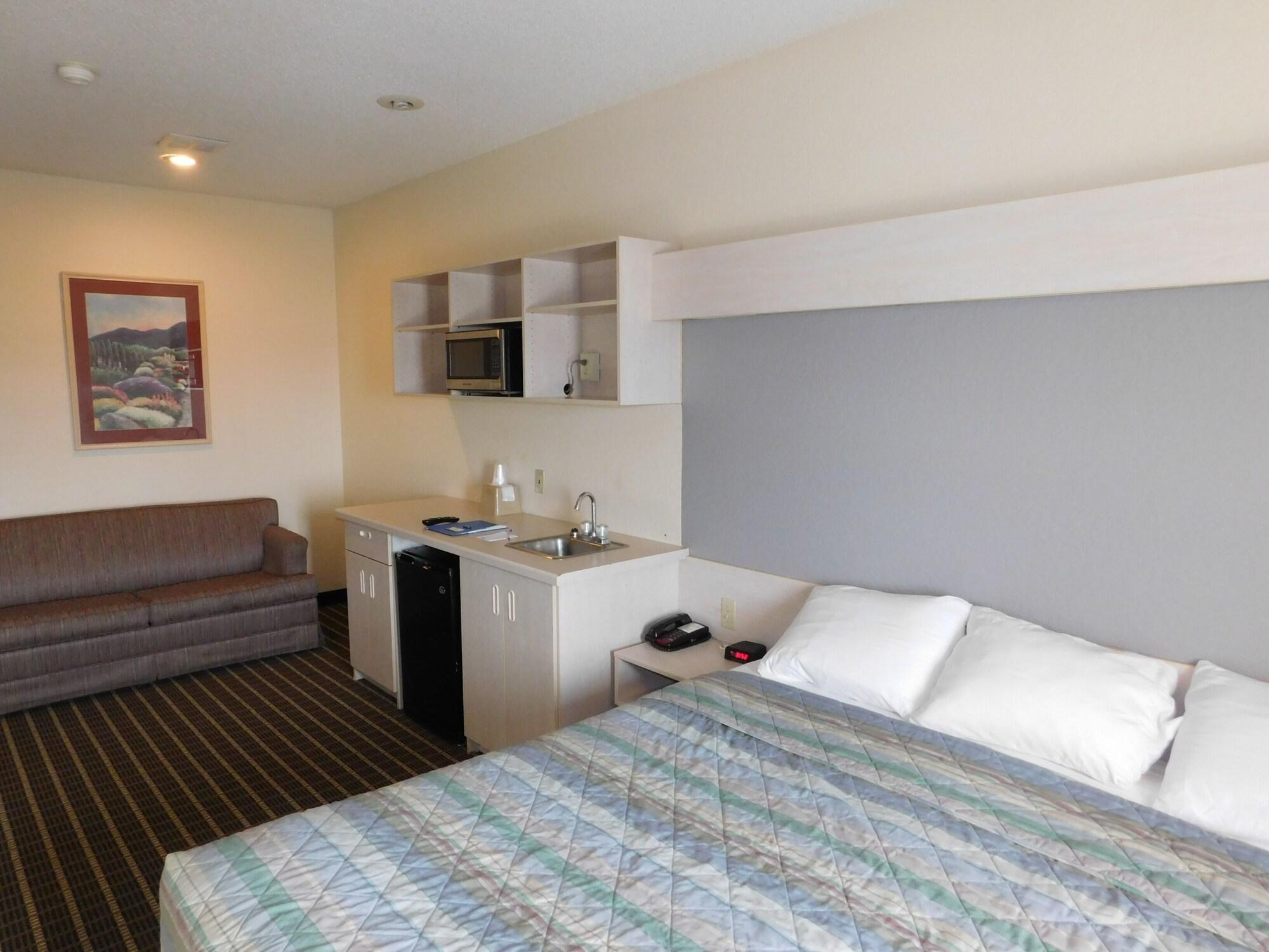 Travelodge By Wyndham Chadron Eksteriør bilde